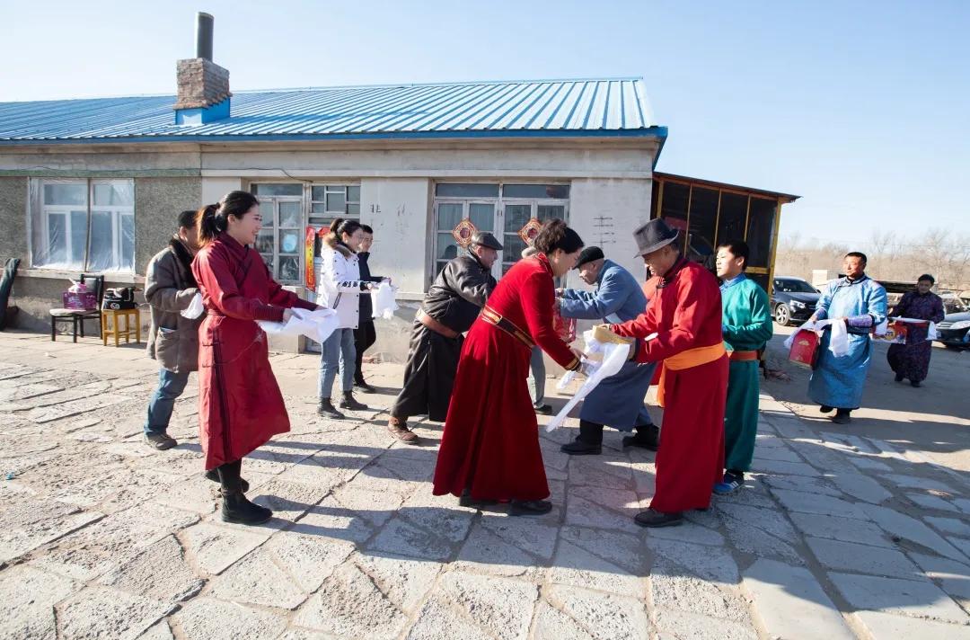 蒙古族过大年视频,蒙古族过大年有啥习俗
