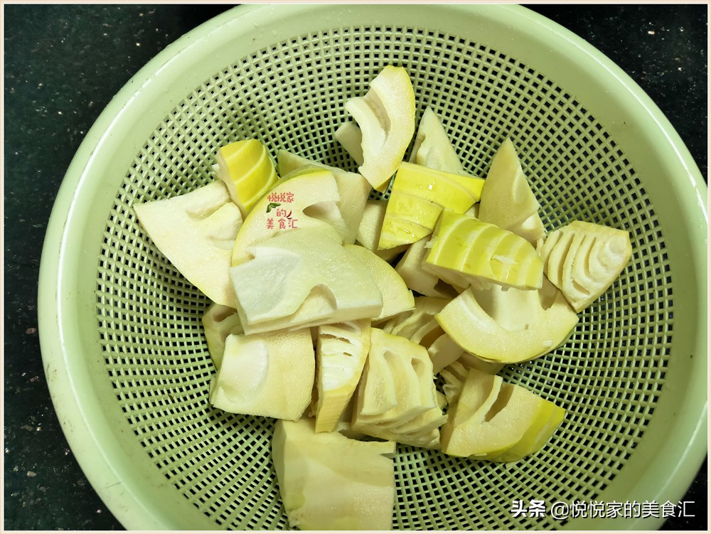 煮整根春笋的正确方法图片,春笋焯水怎么去除苦涩