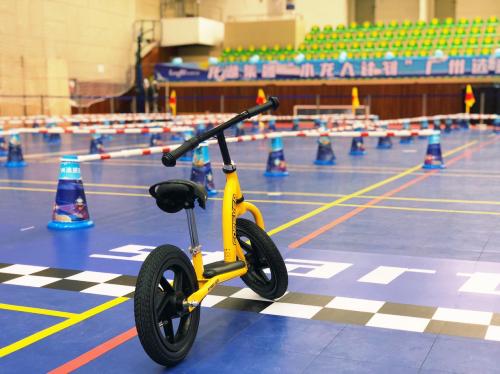 平衡车扭扭车滑板车,成人扭扭车滑板车教程