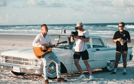 自媒体短视频，短视频盈利的4种模式，短视频3种赚钱技巧