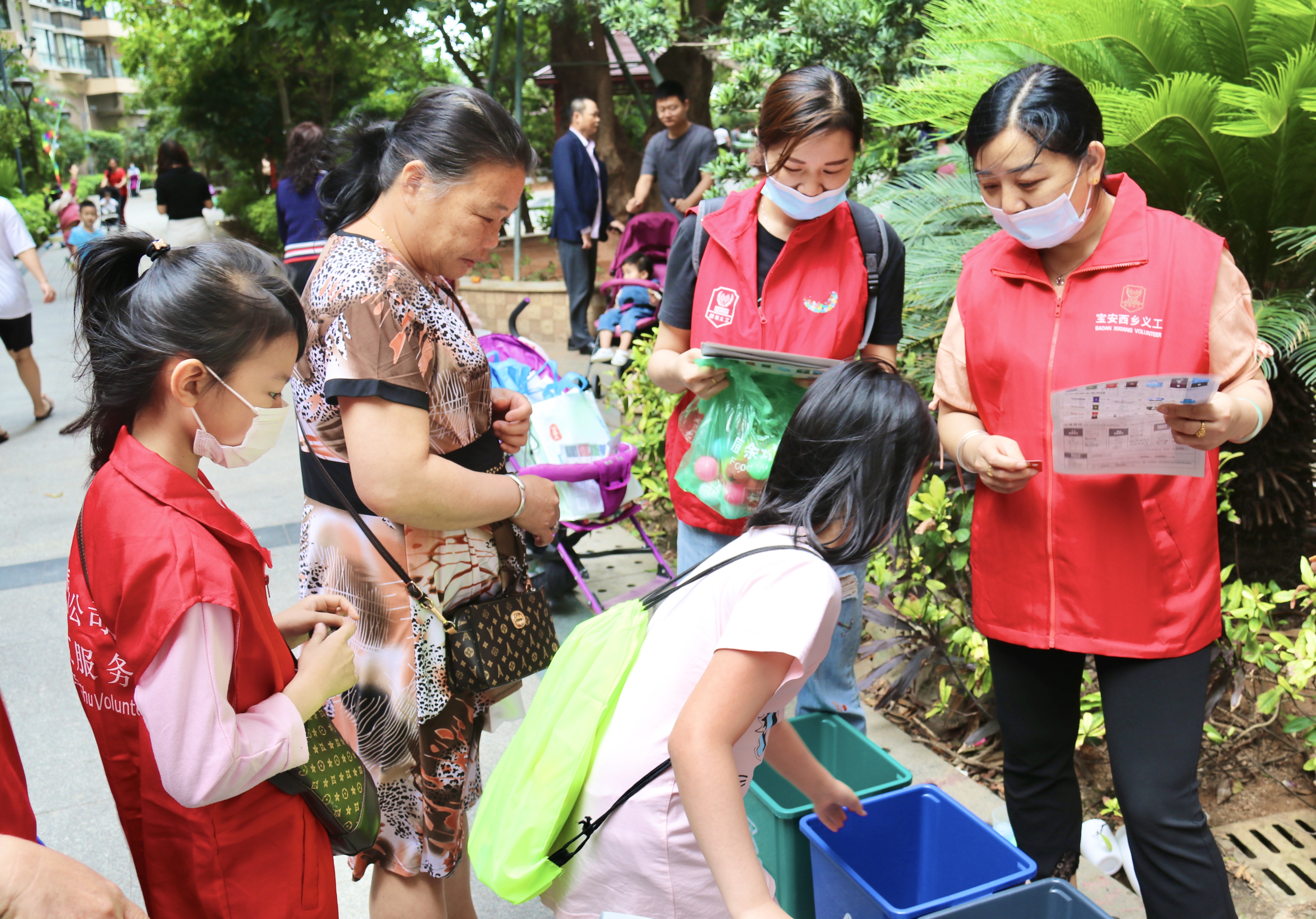 世界地球日环保公益行党日活动,世界地球日公益活动宣讲