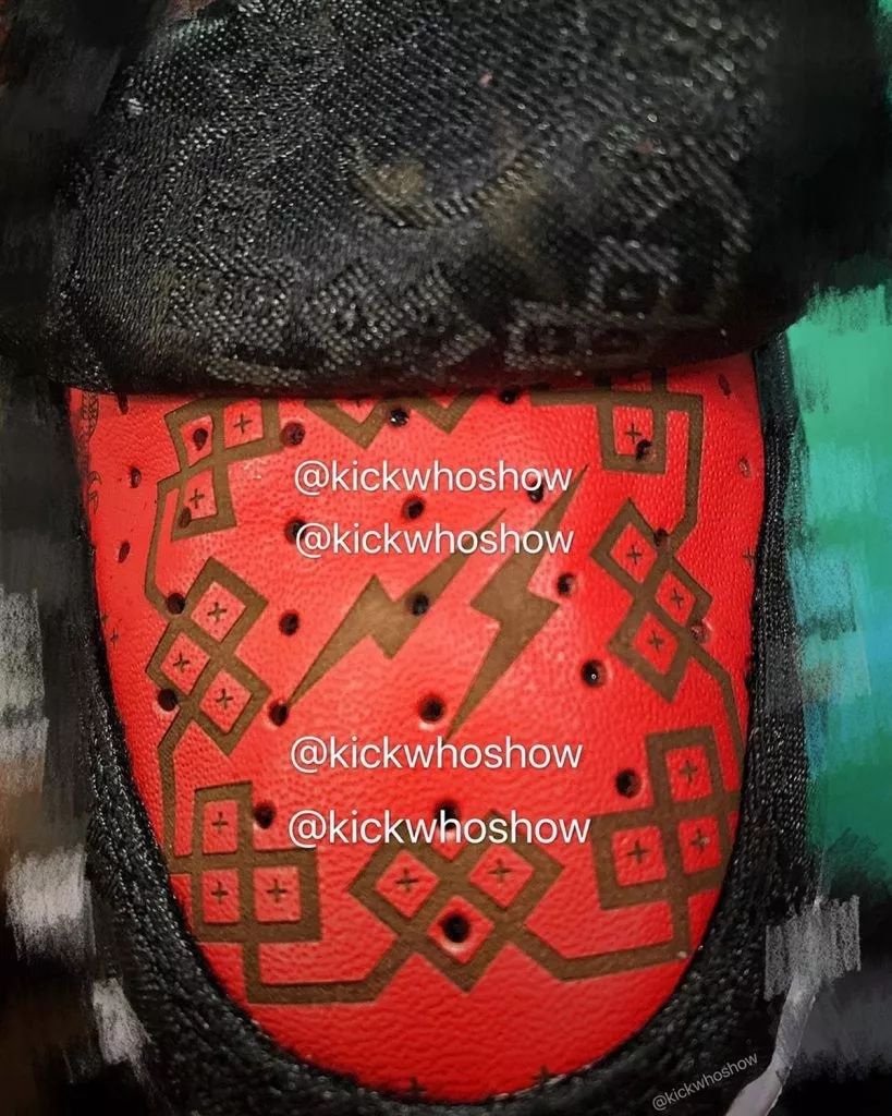 4种颜色丝绸,亮红色的丝绸