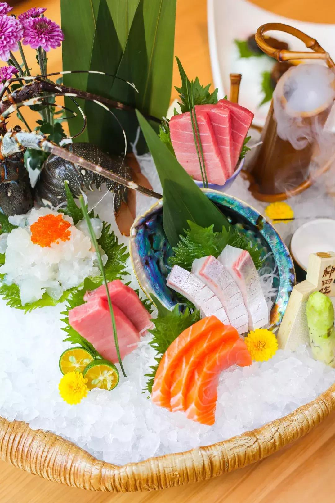 gucci香水线下店专柜赠品,gucci香水30ml送口红小样