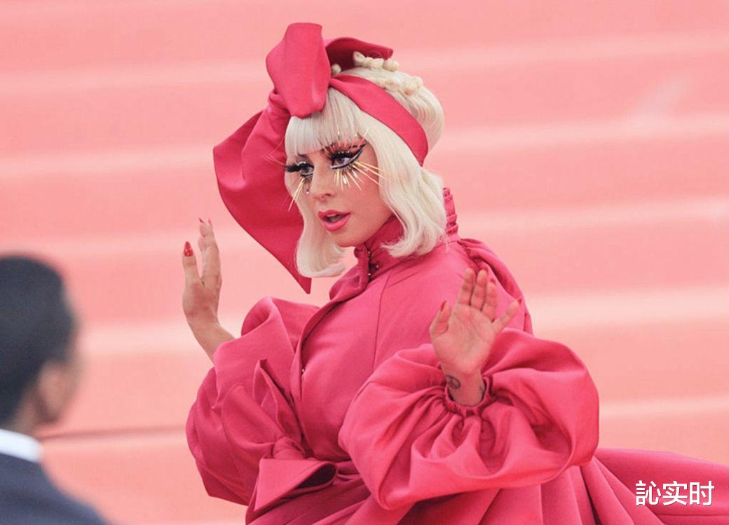 ladygaga现任男友,ladygaga现男友