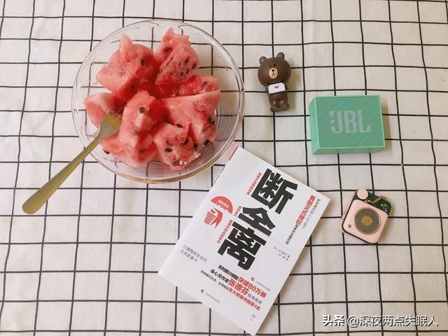 传说中爆款猫王小音箱凭什么一年能卖2亿?