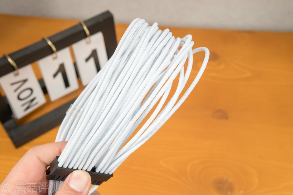 电源模组装机走线,全模组电源电脑装机走线教程