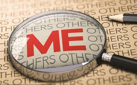 英语问长相和性格的句型,关于性格的英语对话