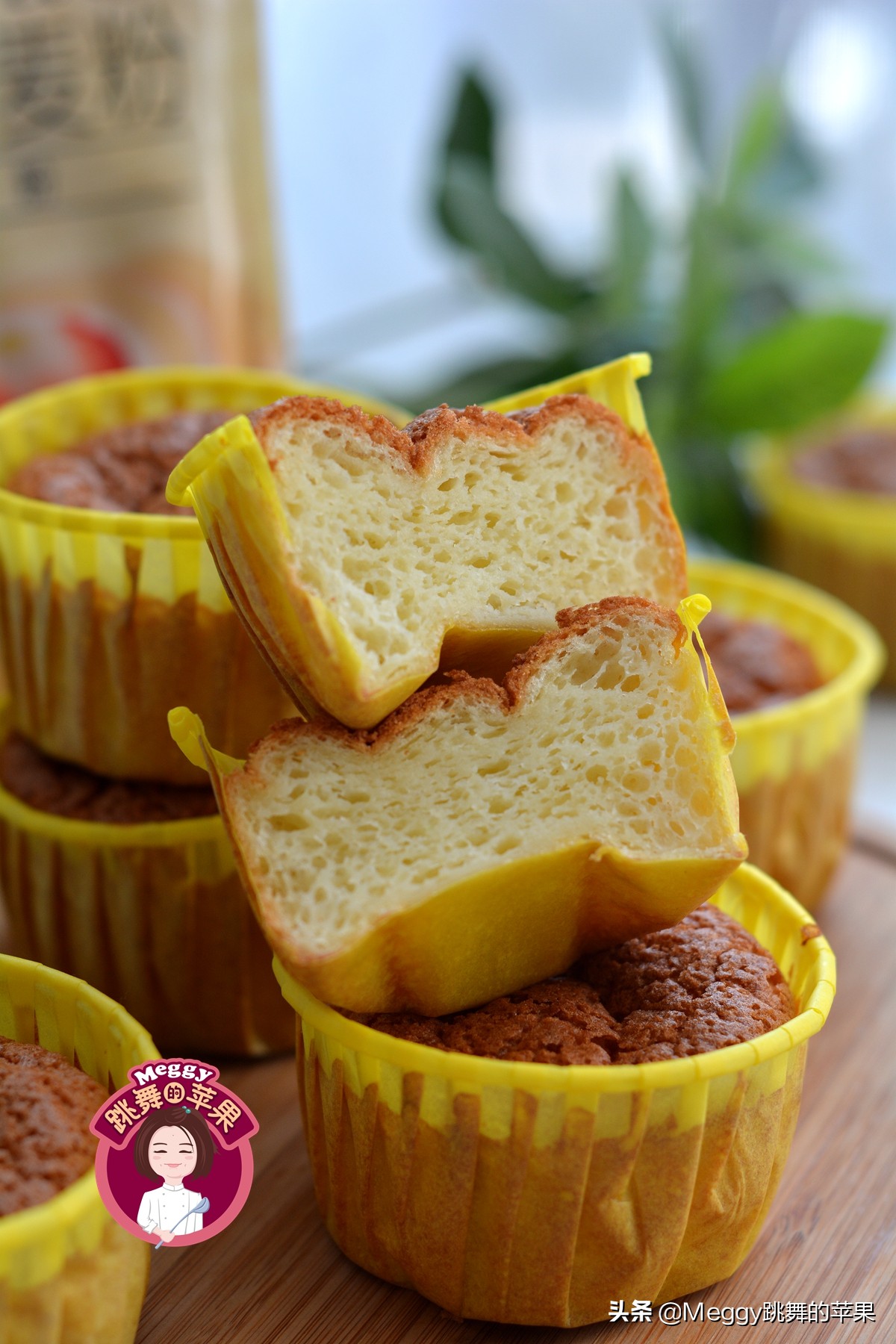 2个鸡蛋蛋糕超级简单零失败,2个鸡蛋1碗面粉不用烤箱教你做