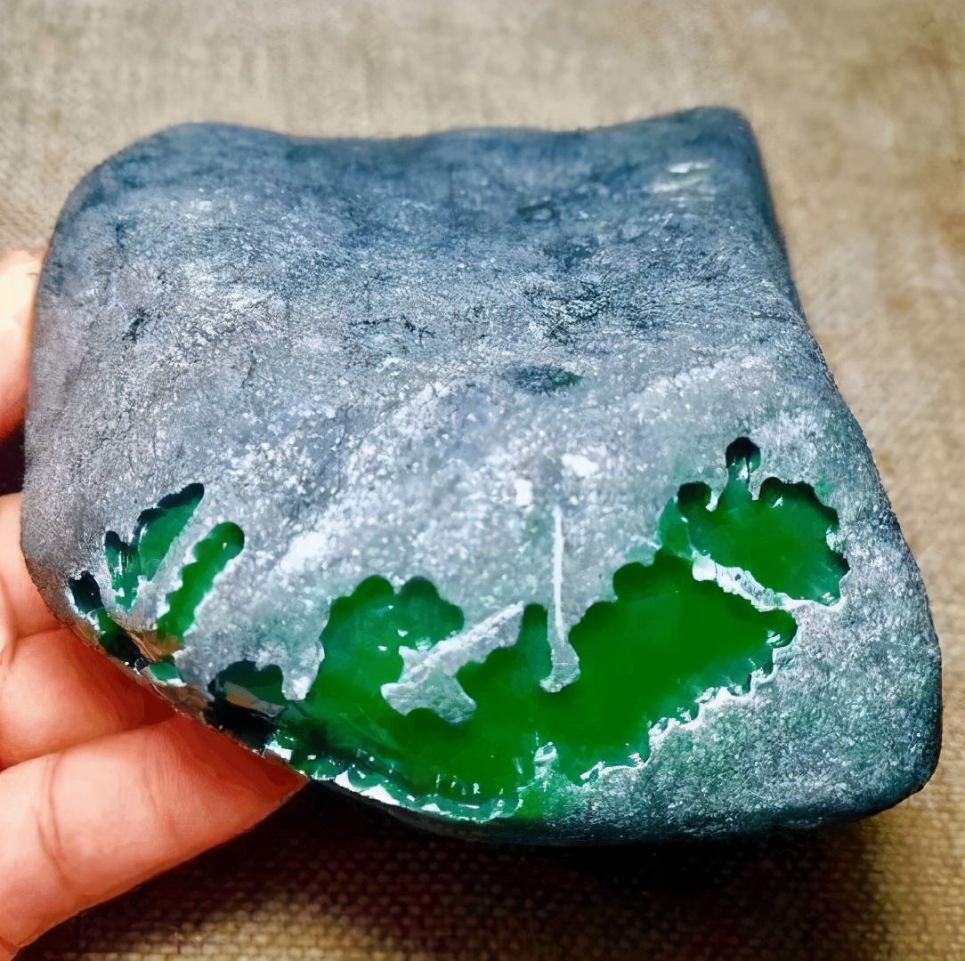 原石翡翠捡漏,直播间的翡翠原石如何选购