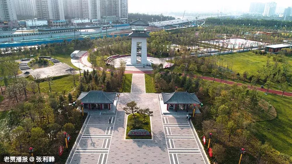 哪个公园好玩又免费又滑滑梯,半圆滑梯攀岩公园