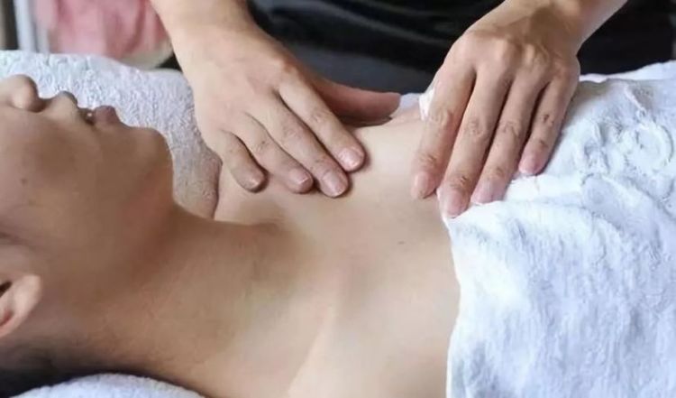 乳房按摩是骗局吗,乳房按摩风险