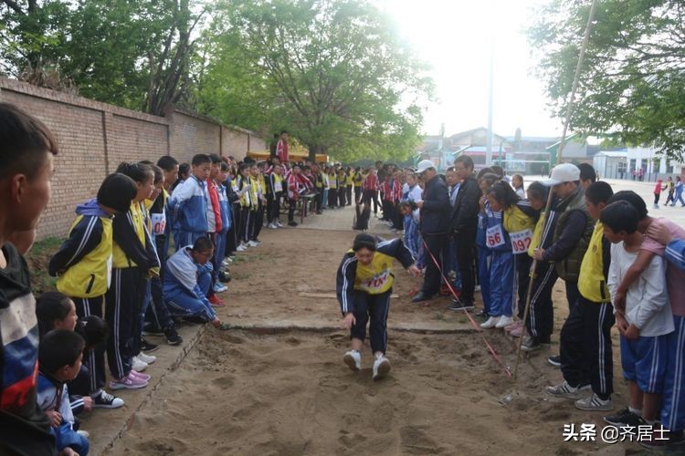 杩愬姩鍋ュ効鏄捐韩鎵嬫椂浠i獎瀛愮珵椋庢祦,杩愬姩鍋ュ効璧涘嚭椋庨噰璧涘嚭鎷兼悘