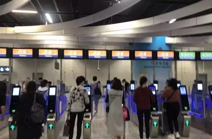 4月去香港还要通行证吗,4月份去香港还要健康申报吗