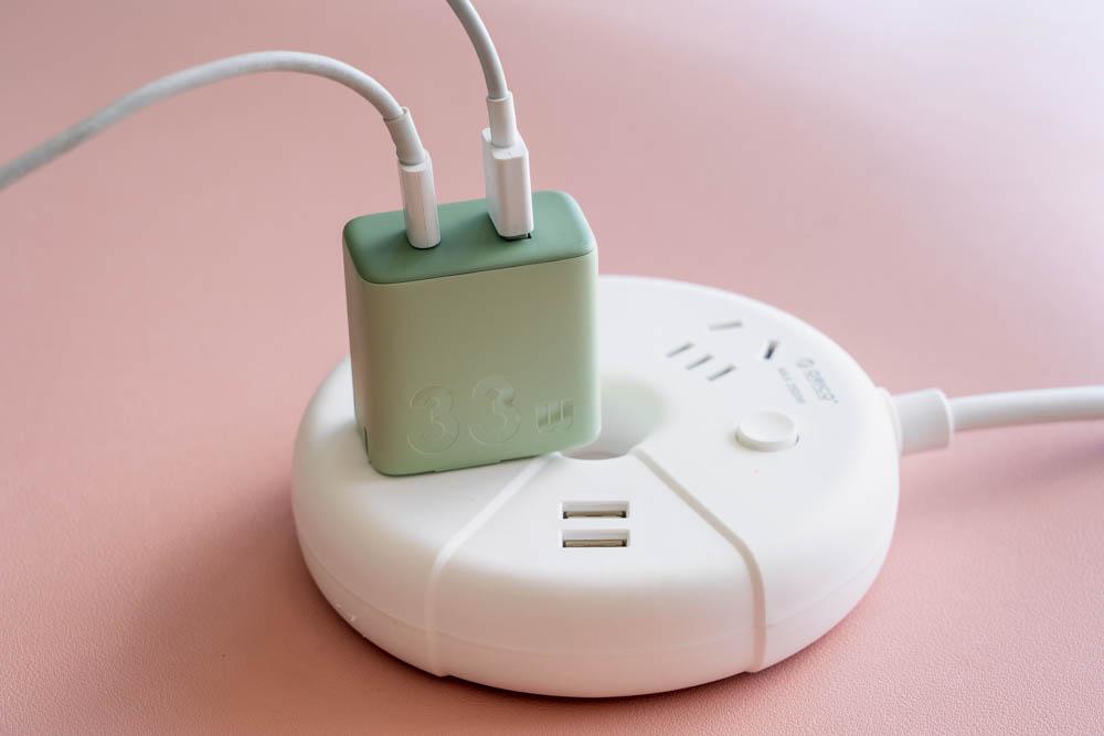 zmi紫米20w大功率无线充电器,紫米30w充电器对比小米30w充电器