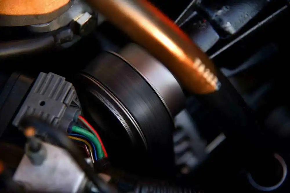 阿特兹2.5安装VT双螺杆机械增压6.2秒破百