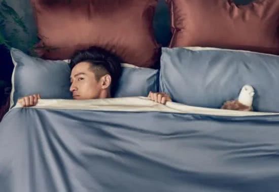 回忆杀胡歌,回忆杀胡歌探班唐嫣