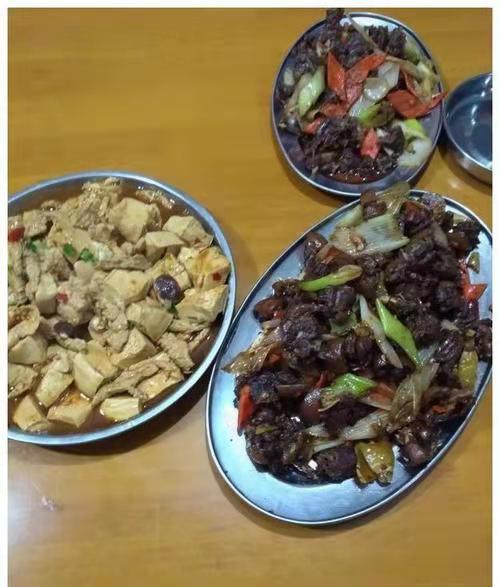 广东吃饭为什么用不锈钢碗,广东人吃饭点菜的秘密