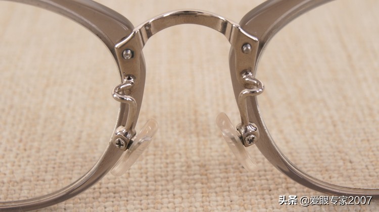 日本眼镜镜片品牌十大排行榜,日本眼镜镜片架品牌十大排行榜