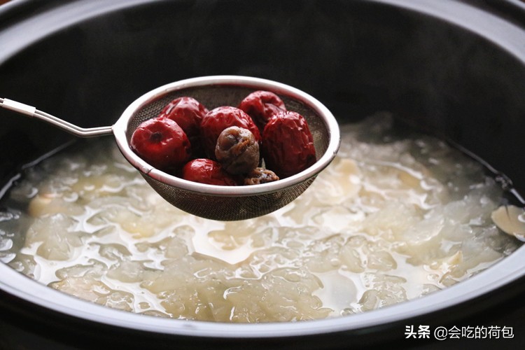 怎么煮银耳羹快速出胶,银耳羹如何煮才会出胶