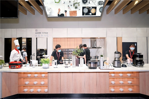 不用看尺寸也能买冰箱?建博会上海尔给出“打包”方案