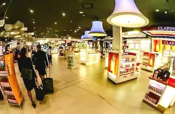 ugg被曝光视频,ugg造假新闻