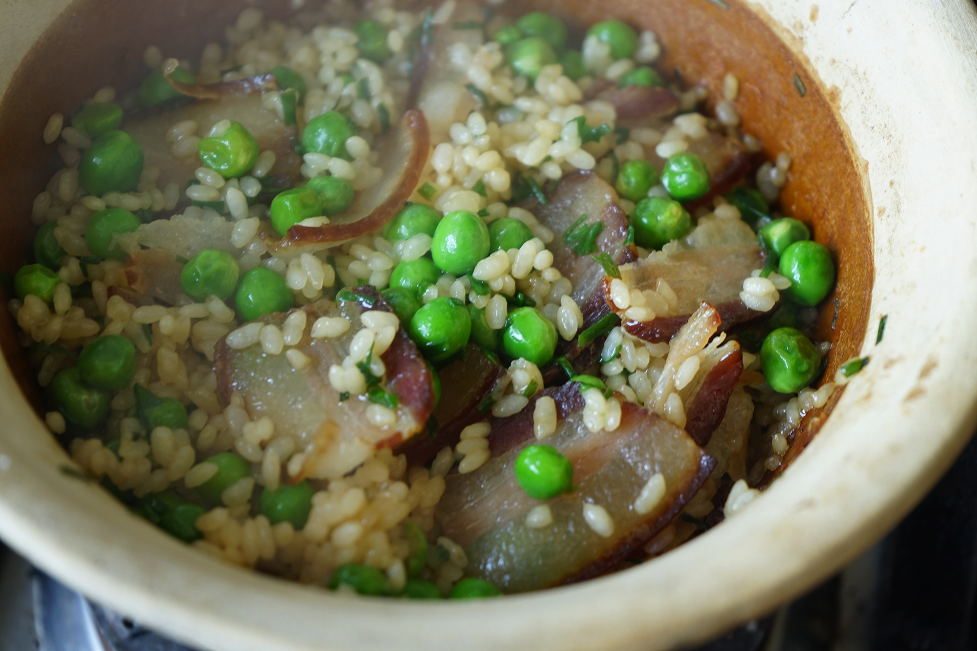 米饭咋吃最好吃,米饭这样吃真过瘾简单美味又快速