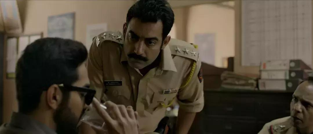 类似调音师反转悬疑的电影,高分悬疑烧脑片调音师