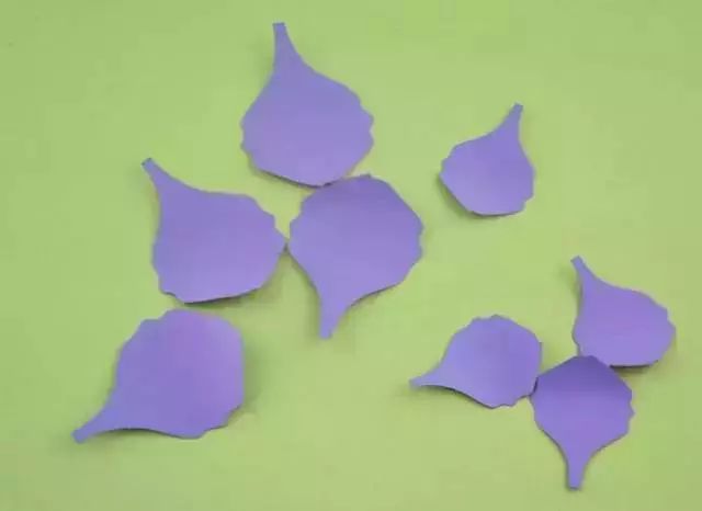 银杏叶手工花贴画幼儿园简单,彩色皱纹纸怎么做手工花幼儿园