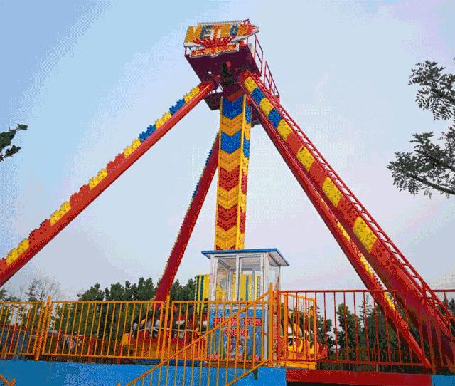 请给孩子们一个幸福的童年,镇雄人送娃娃上学