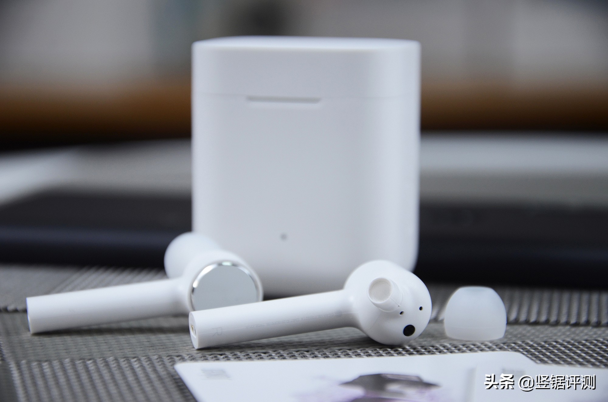 小米redmiairdots3无线蓝牙耳机,小米redmiairdots2真无线蓝牙耳机