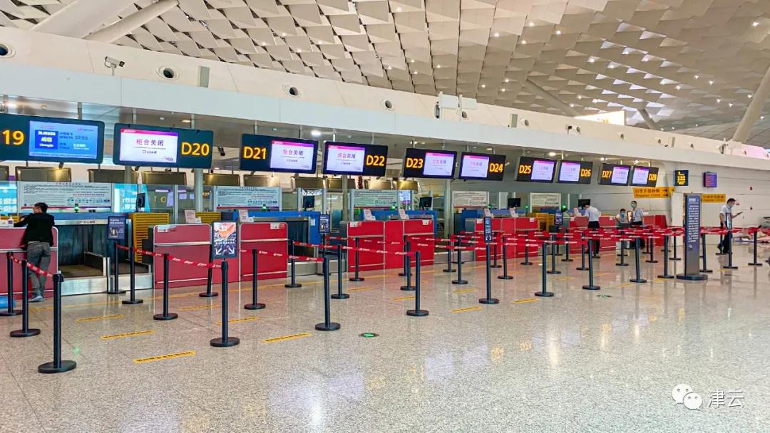 「关注滞留者」“第一次来婆家，没想到就连老带小住到了新郑机场航站楼”