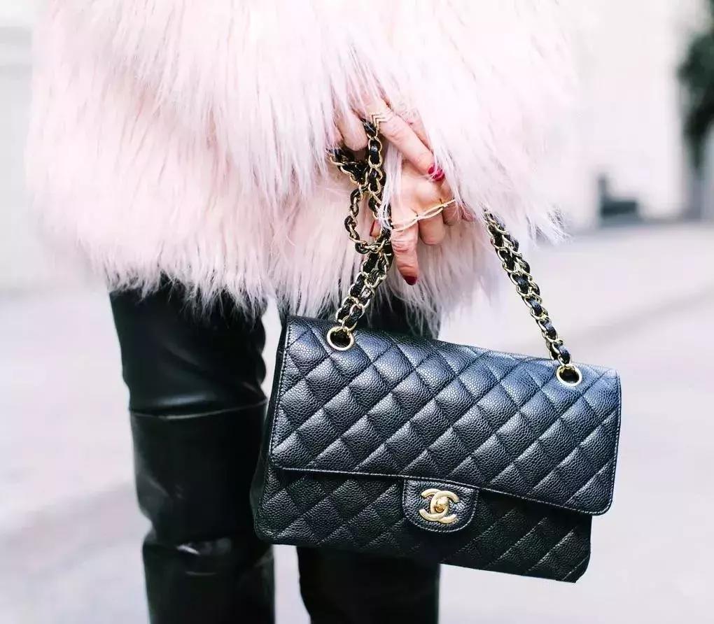 皮质好一点的轻奢包包推荐,皮质最好的包包