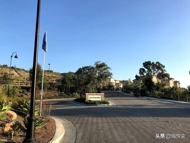 钻石吧离洛杉矶市区多远,钻石吧