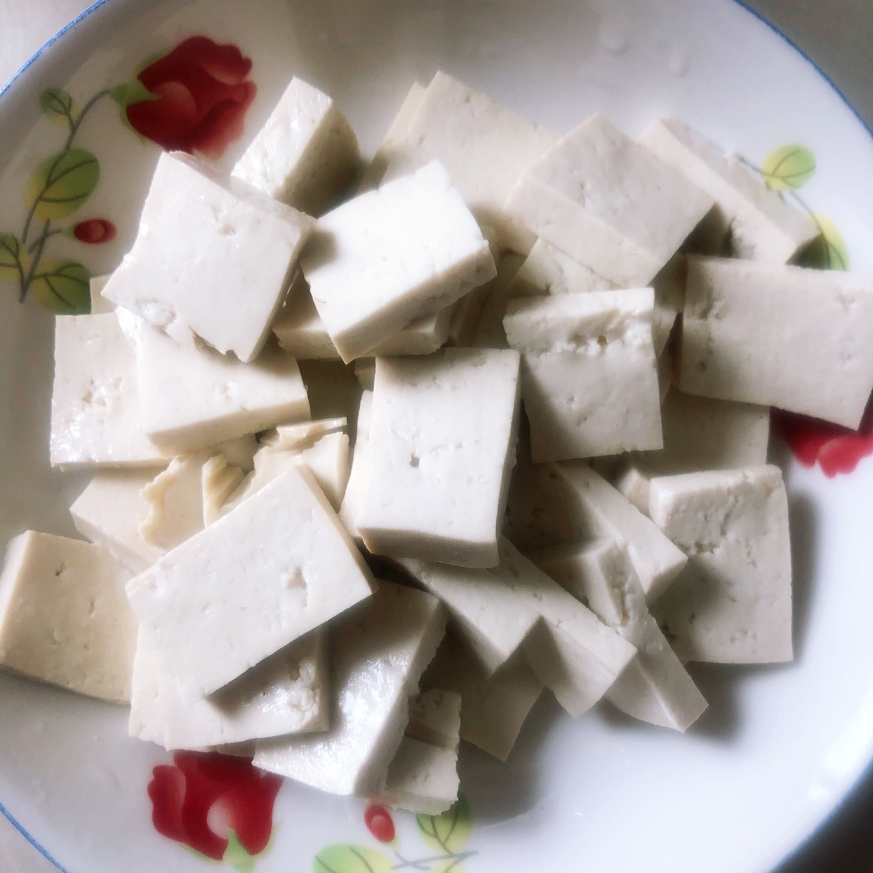 鲫鱼汤怎么熬才能变奶白色,鲫鱼汤不白的补救方法