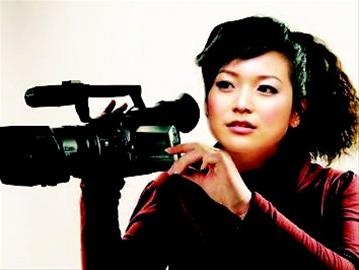 张艺谋长女张末，二嫁外国人后灰溜溜回国，与巩俐达成和解？