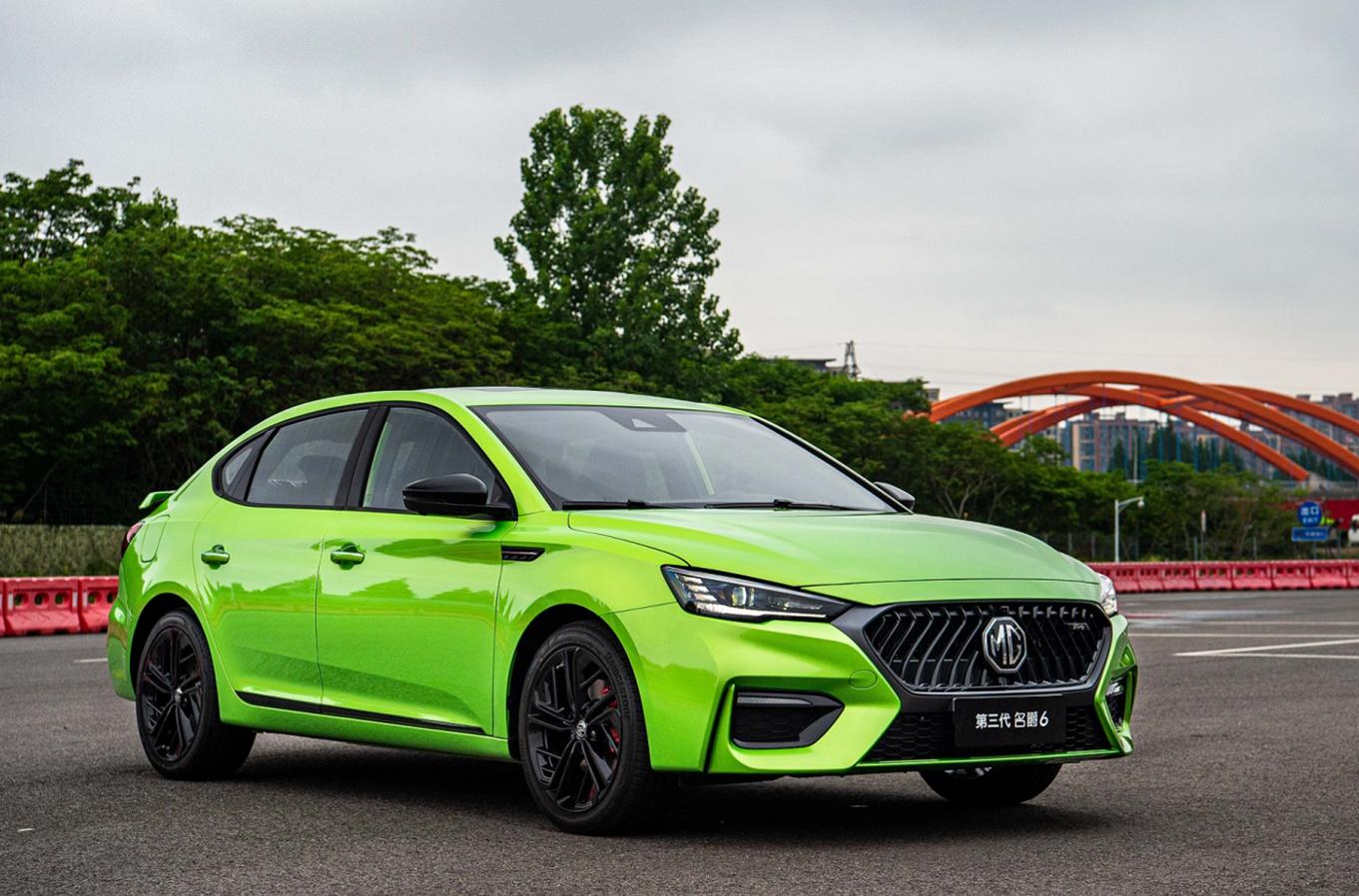 名爵mg72023款1.5t双离合至美舒享版,试驾名爵6新款视频