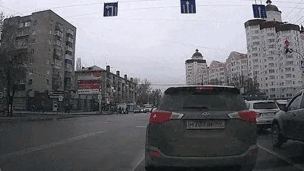 为什么加油站要24小时上班,为什么加油站一个工资1800