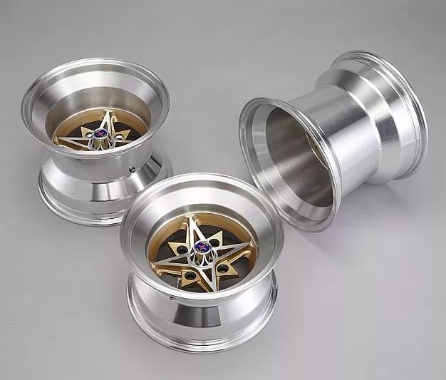 名鞋恒久远经典,经典永流传美丽恒久远