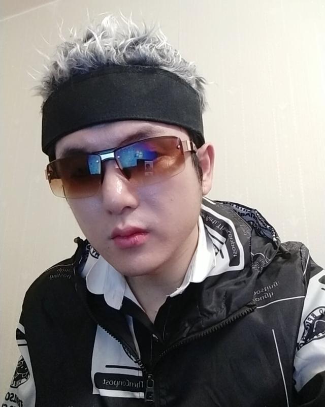 著名导演炮轰孙俪邓超:你们无病*吟呻**,太占用公共资源