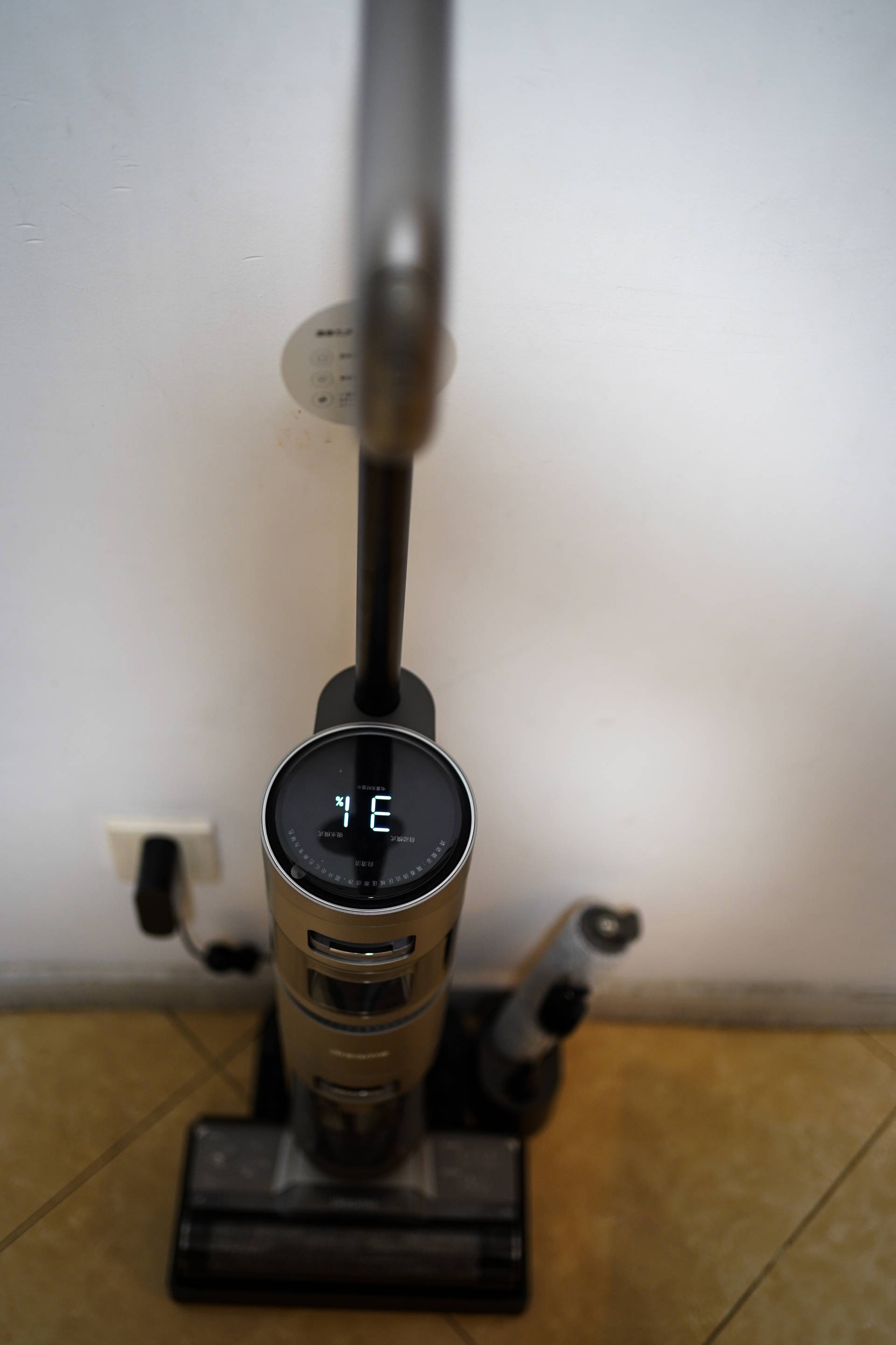 洗地机vs扫地机器人吸尘器,洗地机比机器人干净