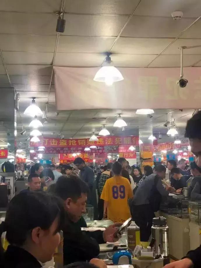 华强北暴利生意,华强北一夜暴富故事