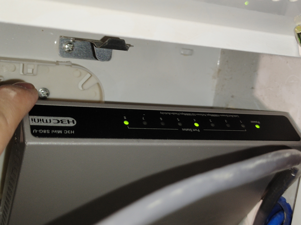 华三交换机如何开网口和关闭网口,8口千兆交换机配什么弱电箱