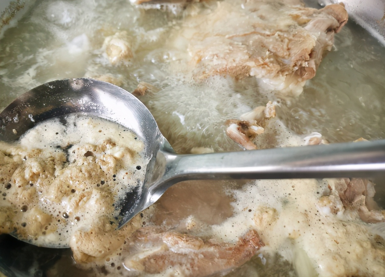 炖羊肉只放三样东西夏天适宜,冬天炖羊肉五大诀窍