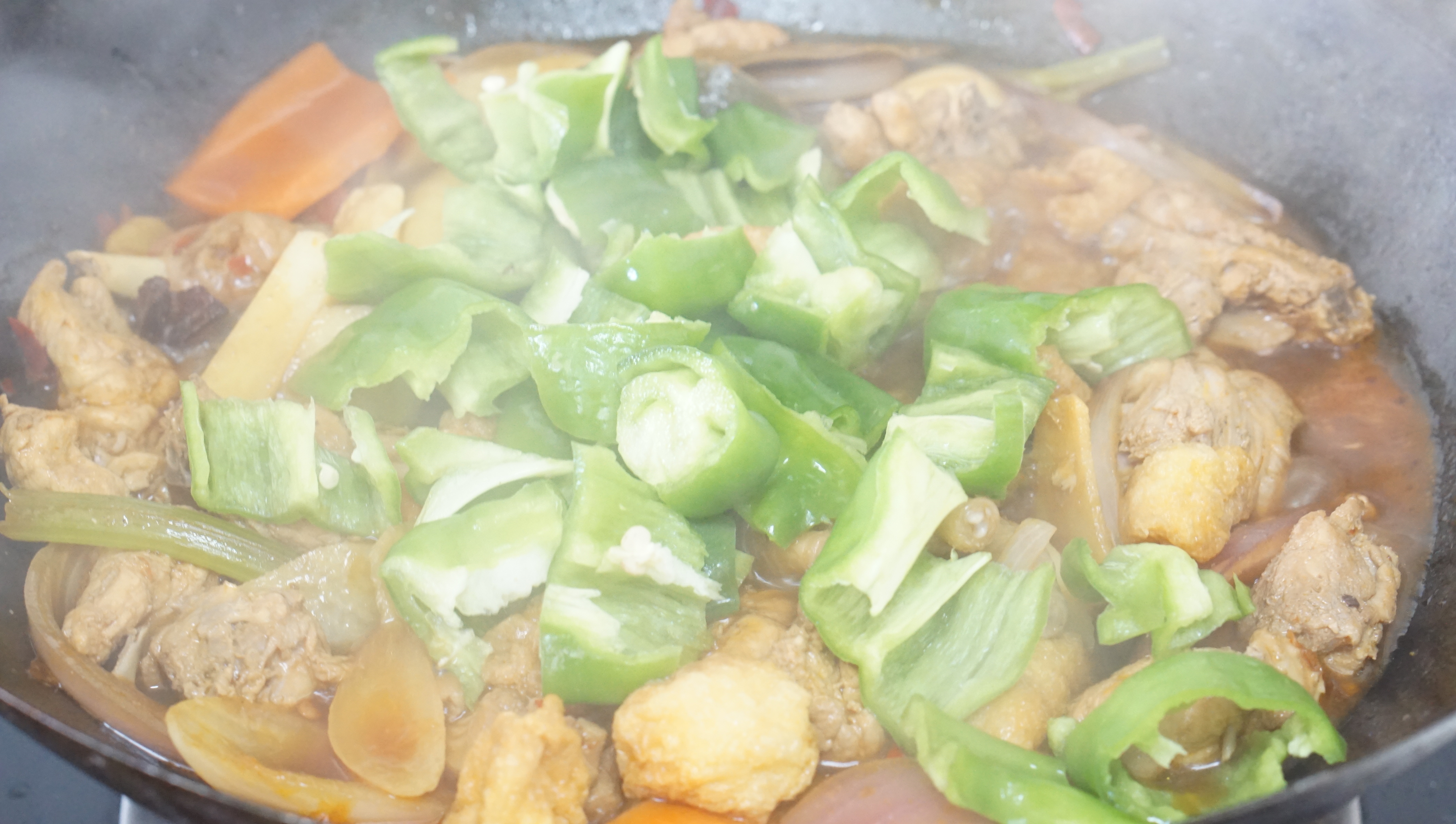 火遍大学城的重庆鸡公煲,全国连锁的重庆鸡公煲