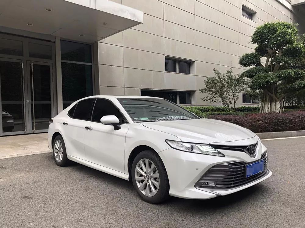 21款2.0豪华版凯美瑞真实车主感受,凯美瑞2.0试驾第一视角