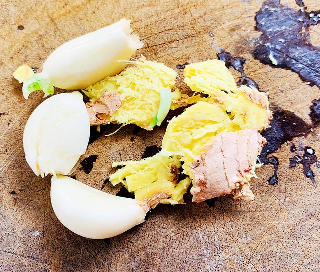 牛腩米粉最正宗的做法,麻辣牛肉米粉汤做法