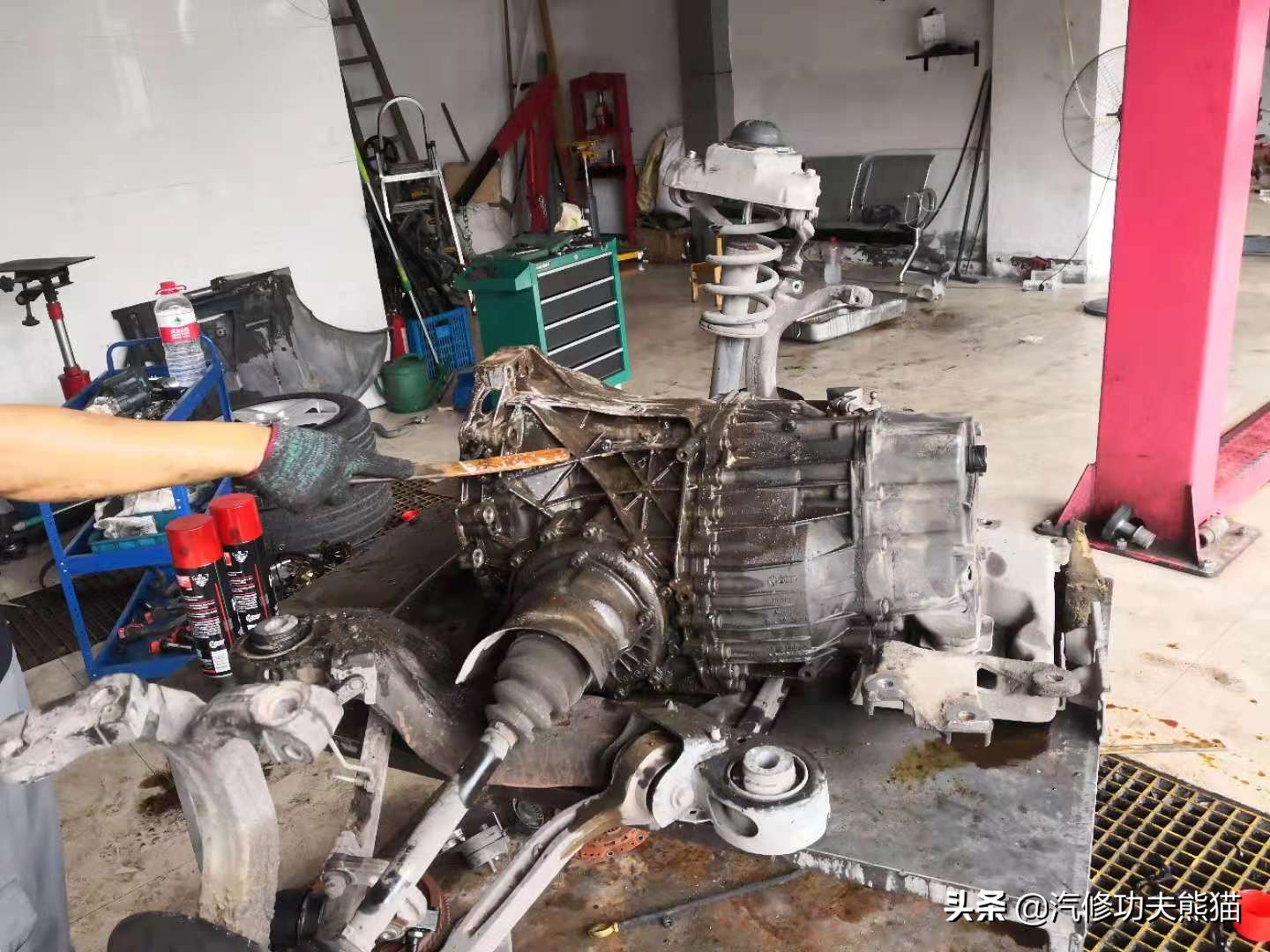 16万km的奥迪a62.0t烧不烧机油,13款2.0t奥迪a6l烧机油