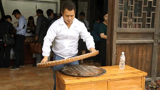 编辑部第一届“斗月饼大赛”开吃！11款老字号，谁才是浙江NO.1？