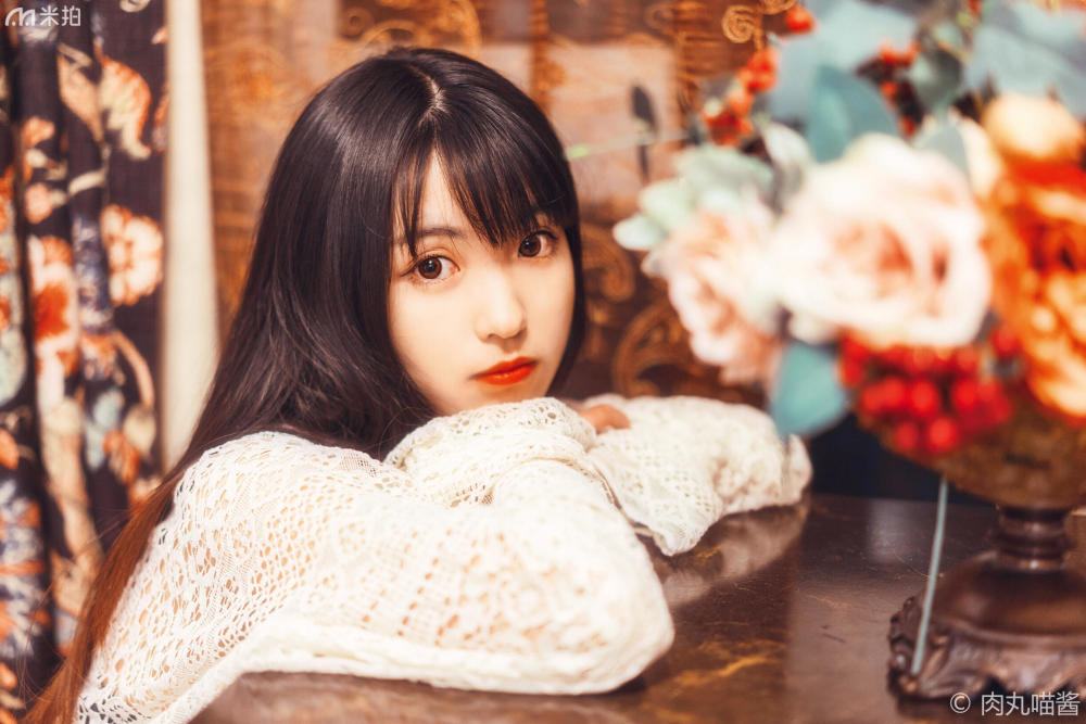 穿毛衣的漂亮女生,穿蕾丝衣服的女孩子