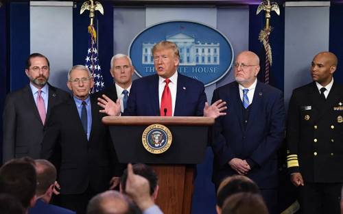 英语阅读听力：世界各国抗击新冠疫情应该学习韩国么？